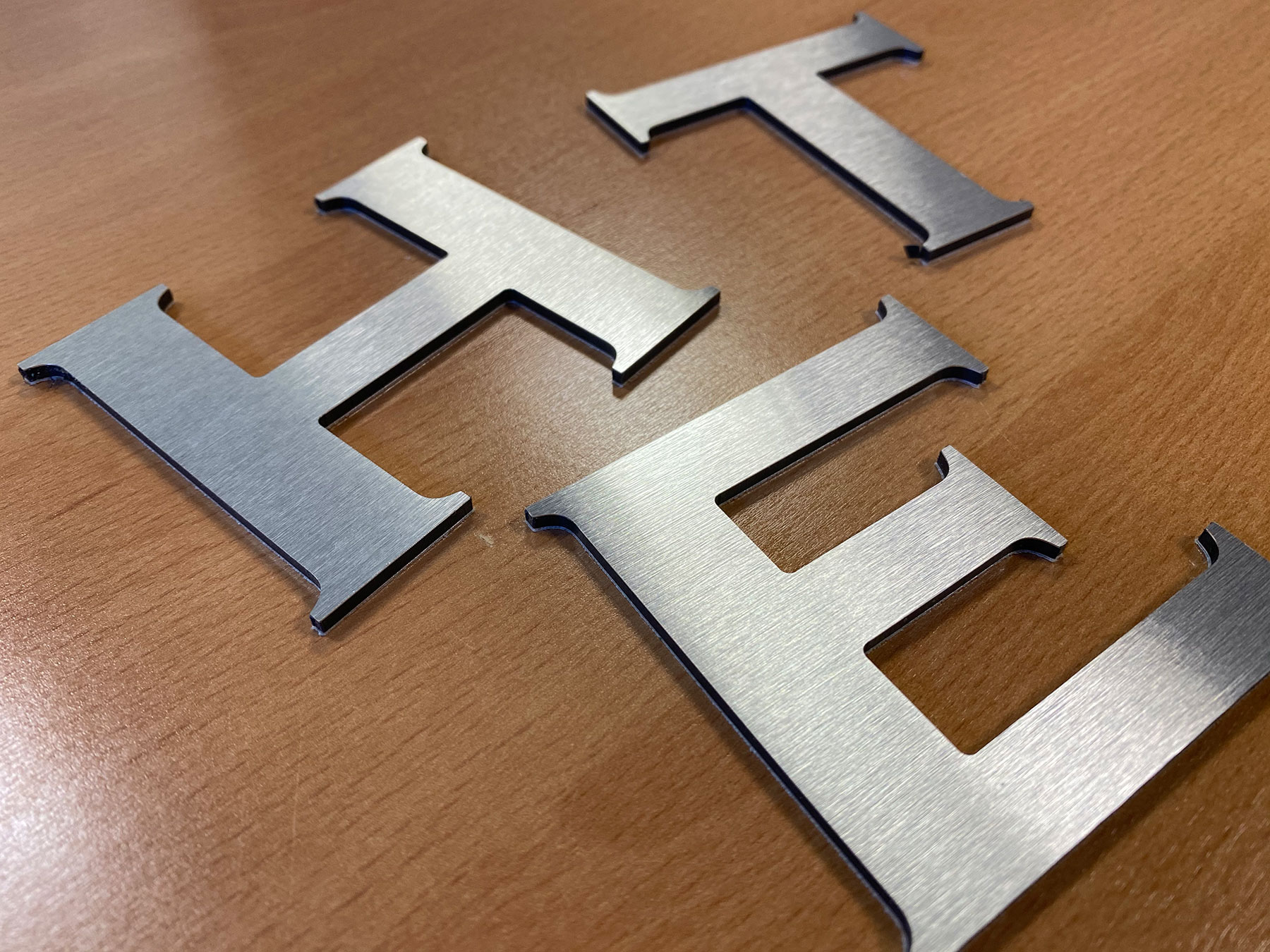 3D - Alu-Verbund-Buchstaben Aluminium gebürstet | 3mm stark